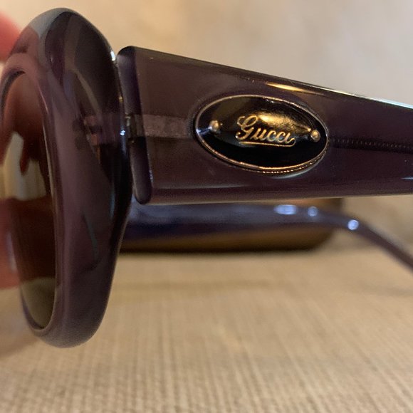 Gorgeous Gucci Frames with Case - Picture 3 of 8